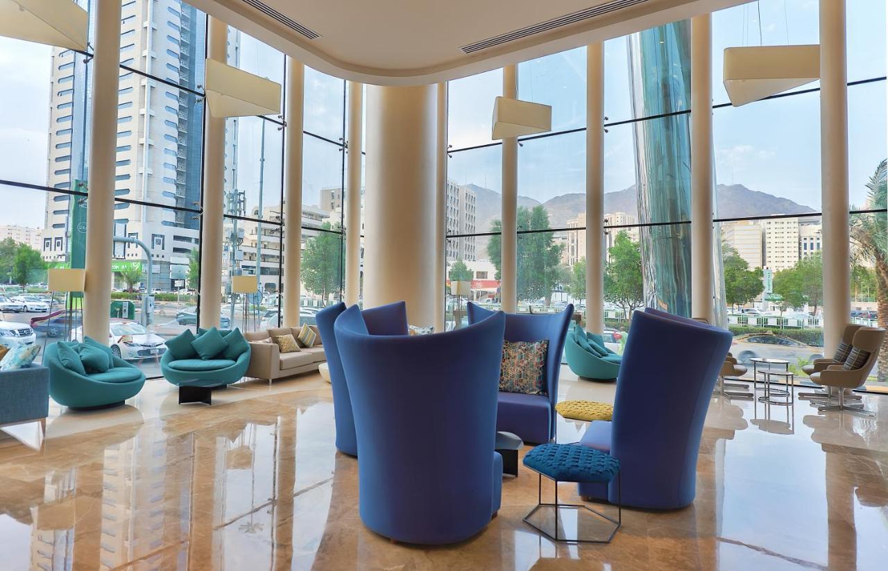 Holiday Suites Al Azizia La Mecque Extérieur photo Lobby